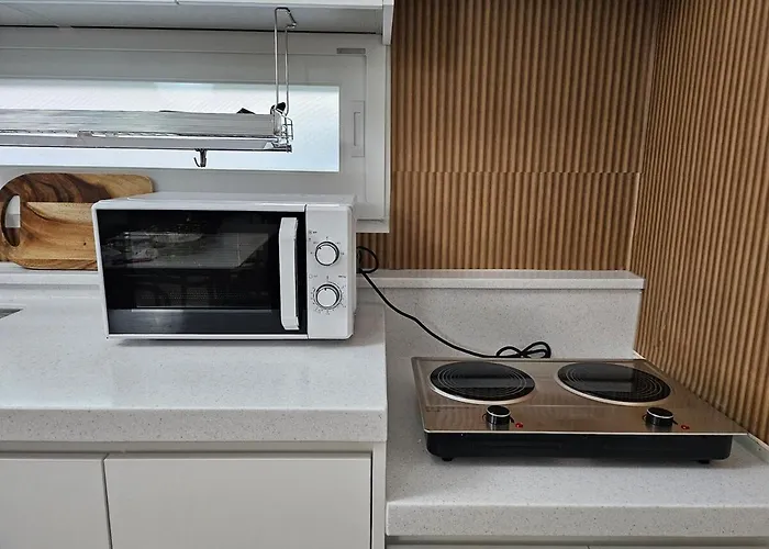 8 Minutes Away From Chungmuro Station, 5박이상 조식, 명동근처 Hill Location Apartamento