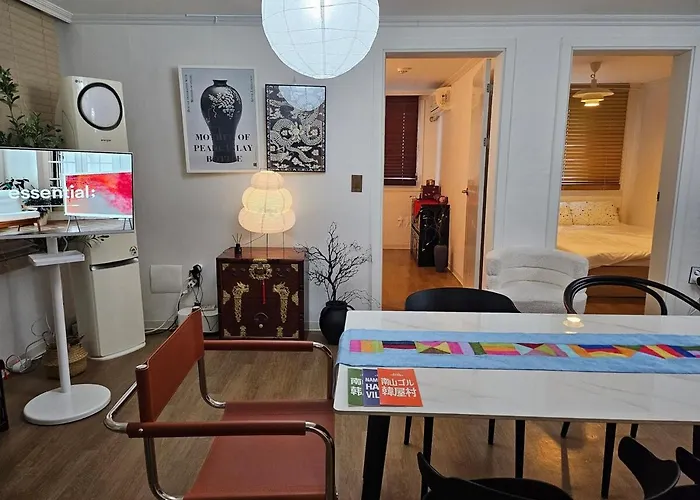 8 Minutes Away From Chungmuro Station, 5박이상 조식, 명동근처 Hill Location Seúl