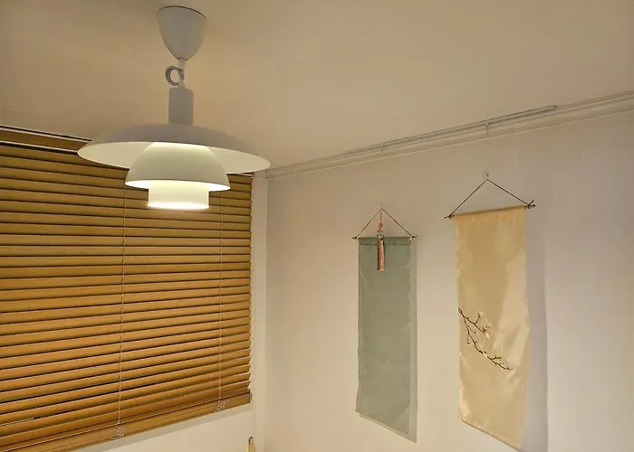 8 Minutes Away From Chungmuro Station, 5박이상 조식, 명동근처 Hill Location Apartamento