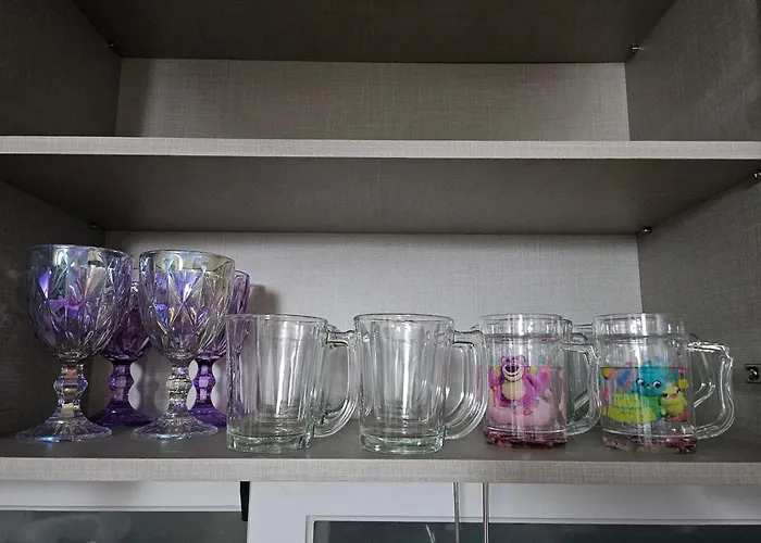 Apartamento 8 Minutes Away From Chungmuro Station, 5박이상 조식, 명동근처 Hill Location *