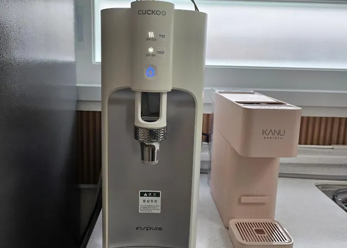Apartamento 8 Minutes Away From Chungmuro Station, 5박이상 조식, 명동근처 Hill Location *
